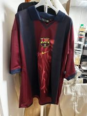 FC Barcelona 直筆 サイン入ユニクライファート、ジュリ、サビオラ