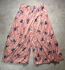 tocco closet トッコクローゼット 花柄 ベロア ワイドパンツ ガウチョパンツ くすみピンク ブルー フラワー ウエストゴム 美品 裏地あり クラシック アンティーク ガーリー フェミニン 体型カバー 落ち感 光沢 ゆったり 楽ちん S  Mのサムネイル