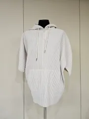 プリーツ フード 半袖 Tシャツ アイボリー 新品 メンズのサムネイル