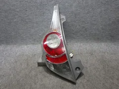 アクア　左テール　NHP10　前期　52-252　Z　81560-52694　ジャンク品　LED玉切れ無し　260620046のサムネイル