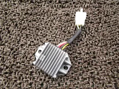 DT200R レギュレター ●B8433！37F ヤマハ 【 37F 】 キャブ車のサムネイル
