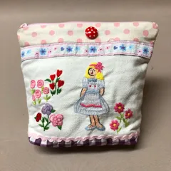 Curly Collection 女の子 花 刺繍 ポーチ マルチポーチ コスメポーチ サニタリーケース チェック ドット柄 レトロのサムネイル