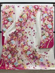 振袖 刺繍 金駒 金彩 紋意匠 撥水加工済 MO3736 - メルカリ