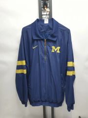 年末年始お値下げアメリカ購入NIKE MICHIGAN 大学　コラボジャンパー 年末年始お値下げアメリカ購入NIKE MICHIGAN 大学 コラボジャンパー