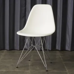 2026年最新】Vitra シェルチェアの人気アイテム - メルカリ