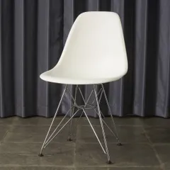 2026年最新】Vitra シェルチェアの人気アイテム - メルカリ