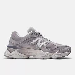 新品未使用 New Balance 9060 グレー U9060ホワイト/グレー 男女兼用 スタイリッシュ スニーカーのサムネイル