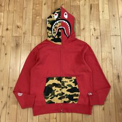 希少】a bathing ape アベイシングエイプ シャークパーカー 赤 M