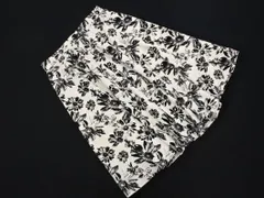 QUEENS COURT クイーンズコート 花柄 フレア スカート size1/白 ■■ レディースのサムネイル