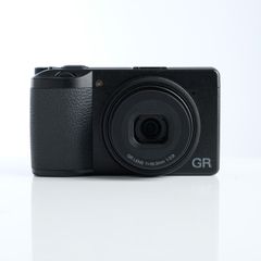 RICOH GR IV ほぼ未使用 純正アクセサリー3点付 保証書あり - メルカリ