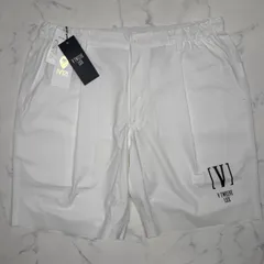 新品タグ付き V TWELVE LUX シームレスショートパンツ ホワイトのサムネイル