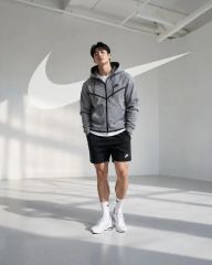 Nike テックフリースセントラルシー【他サイト掲載中】 - メルカリ