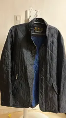 バブアー Classic キルティング ジャケット M (実寸 L-XL)のサムネイル