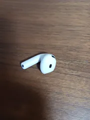 （正規品）Apple AirPods 4世代 片耳 L 片方 左耳 ノイキャン無しのサムネイル
