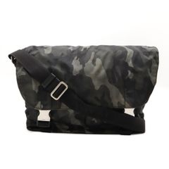 PRADA 迷彩 メッセンジャーバッグ y2k swag 三角ロゴ - メルカリ