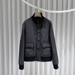 ( S+ / 52 ) FENDI フェンディ FFロゴ リノ(LEE KNOW・イミンホ) ブルゾン 春 ジャケットのサムネイル