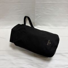 訳あり プラダ ナイロン ワンショルダーバッグ 三角ロゴ ブラック 