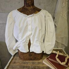猫*取様 初期 Victorian maiden ギャザーブラウス 白 難有 C 初期レア Victorian maiden ギャザーブラウス 白 難有 懐古 - メルカリ