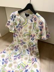 A.P.C. アーペーセー ラッフル袖 フラワー パータン ピンタック ロング丈ワンピース コットン綿 半袖 夏 ゲストルックのサムネイル