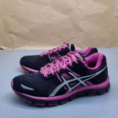 ASICS GEL-BLUR33 ハローキティ柄 黒/ピンク 24.5センチ - メルカリ