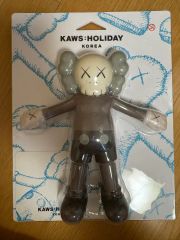 kaws HOLIDAY japan 富士山 未開封 未使用 - メルカリ