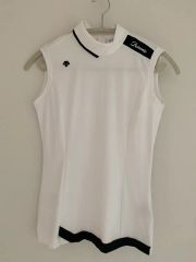 新品タグ付き！ DESCENTE GOLF ノースリーブシャツ スワロフスキー