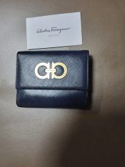 ✨Aランク・箱付き✨ Ferragamo 長財布 Wガンチーニ ガンチーニ 紺色