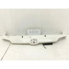 ハイラックスサーフ215 前期 純正リアガーニッシュ - メルカリ