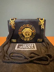 GIANNI VERSACE ヴェルサーチ メデューサ　ショルダーバッグのサムネイル