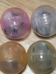 メダリスト非売品限定缶バッジ 新品未開封&フィギュアスケートガイド