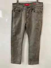 PB103⚫︎GUESS⚫︎ゲス⚫︎パンツ⚫︎ジーンズ⚫︎ストレート⚫︎レザーパッチ付き⚫︎メンズ⚫︎size表記なし⚫︎グレーのサムネイル
