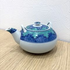 伊万里焼 畑萬陶苑：鍋島 糸巻文 卵型醤油差し 台皿付☆ - メルカリ
