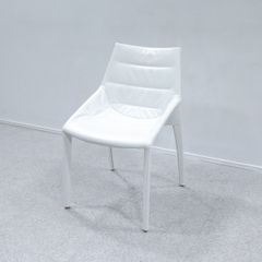 H27K58c 展示品 Calligaris AMELIE ダイニングチェア - メルカリ