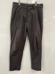 PA106⚫︎MARGARET HOWELL⚫︎マーガレットハウエル⚫︎トラウザーズパンツ⚫︎チノパンツ⚫︎ツータック⚫︎ボタンフライパンツ⚫︎共布.ボタン付き⚫︎綿100%⚫︎メンズ⚫︎sizeL⚫︎黒⚫︎日本製のサムネイル