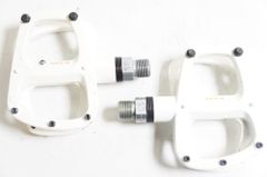 希少　オールドBMX　Wellgo フラットペダル ホワイト 左右セット 希少 オールドBMX Wellgo フラットペダル ホワイト 左右セット - メルカリ