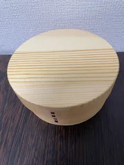 ☆訳あり☆　曲げわっぱ弁当箱　丸型　650ミリのサムネイル