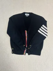 百貨店購入 Thom Browne ミラノステッチ カーディガン ネイビーのサムネイル