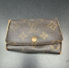 Louis Vuitton Monogram Key Case B26020146