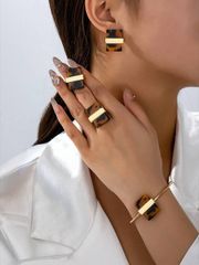 Women's Jewelry Set, Fashionable European & American Style, Elegant Leopard Print Jewelry Set (4 Pieces): Vintage Bracelet, Earrings, Ring, Combination Jewelry, Suitable for Everyday Wear and Gifts for Women