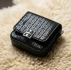 givp30bk 新品未使用 ジバンシー GIVENCHY マルチウェイポーチのサムネイル