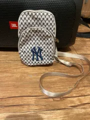 NEW ERA ニューエラ ミニ クロスバッグのサムネイル