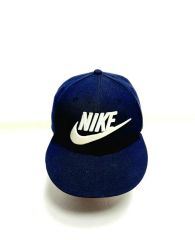 90sビンテージNIKE刺繍ロゴswooshつば裏緑キャップハトメメタルボタン