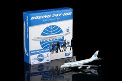 HX Models 1:400 パンアメリカン航空 N747PA - メルカリ
