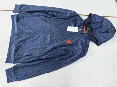 GUESS 165(160) フード ジップアップ キッズ 新品のサムネイル