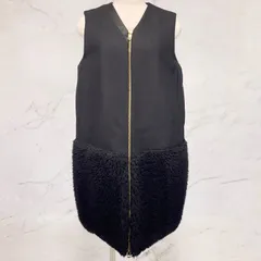 THE RERACS ザリラクス　ボアベスト　切替　ダブルジップ　裏地キルティング　ウール　シルク　ポリエステル　キュプラ　日本製　ブラック　黒　黒色　38サイズのサムネイル