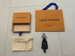 LOUIS VUITTON ルイヴィトンキーホルダーLVプリズムID キーリング
