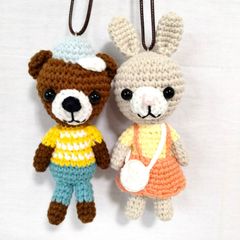 くまのあみぐるみ ストラップ 2個セット ハンドメイド - メルカリ