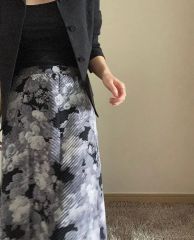 ☆専用】BEARDSLEY モノトーン ボタニカル柄 ロングフレアスカート