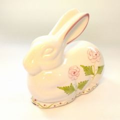 [For Okinawa and remote islands, please contact us before purchasing] Antique Rabbit (Showa Retro)