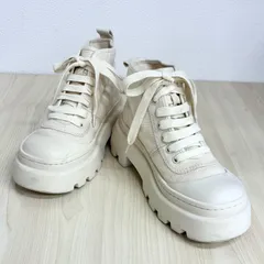 【チャールズアンドキース CHARLES&KEITH】キャンバス厚底スニーカー 35 ベージュ系 ⭐︎のサムネイル